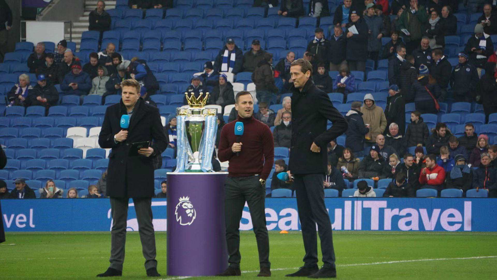 尤其是他们 尤其是他们